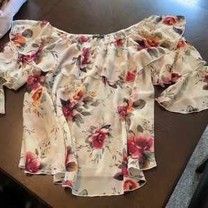 Plus size flowy floral print blouse